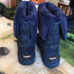 Lamp blue boots